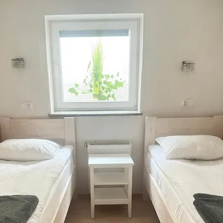 Od Rzeki Nr 8 Гдыня